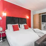 The Square - Studio Apartment - City Centre